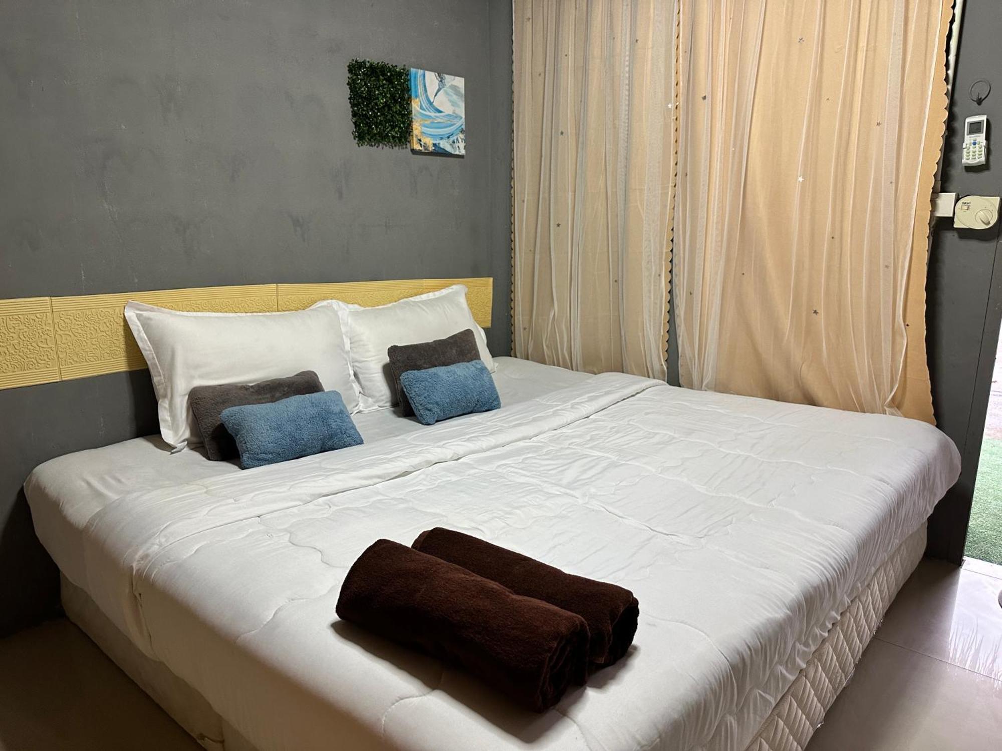 Me Hostel & Homestay At Haadrin Хаад Рин Екстериор снимка