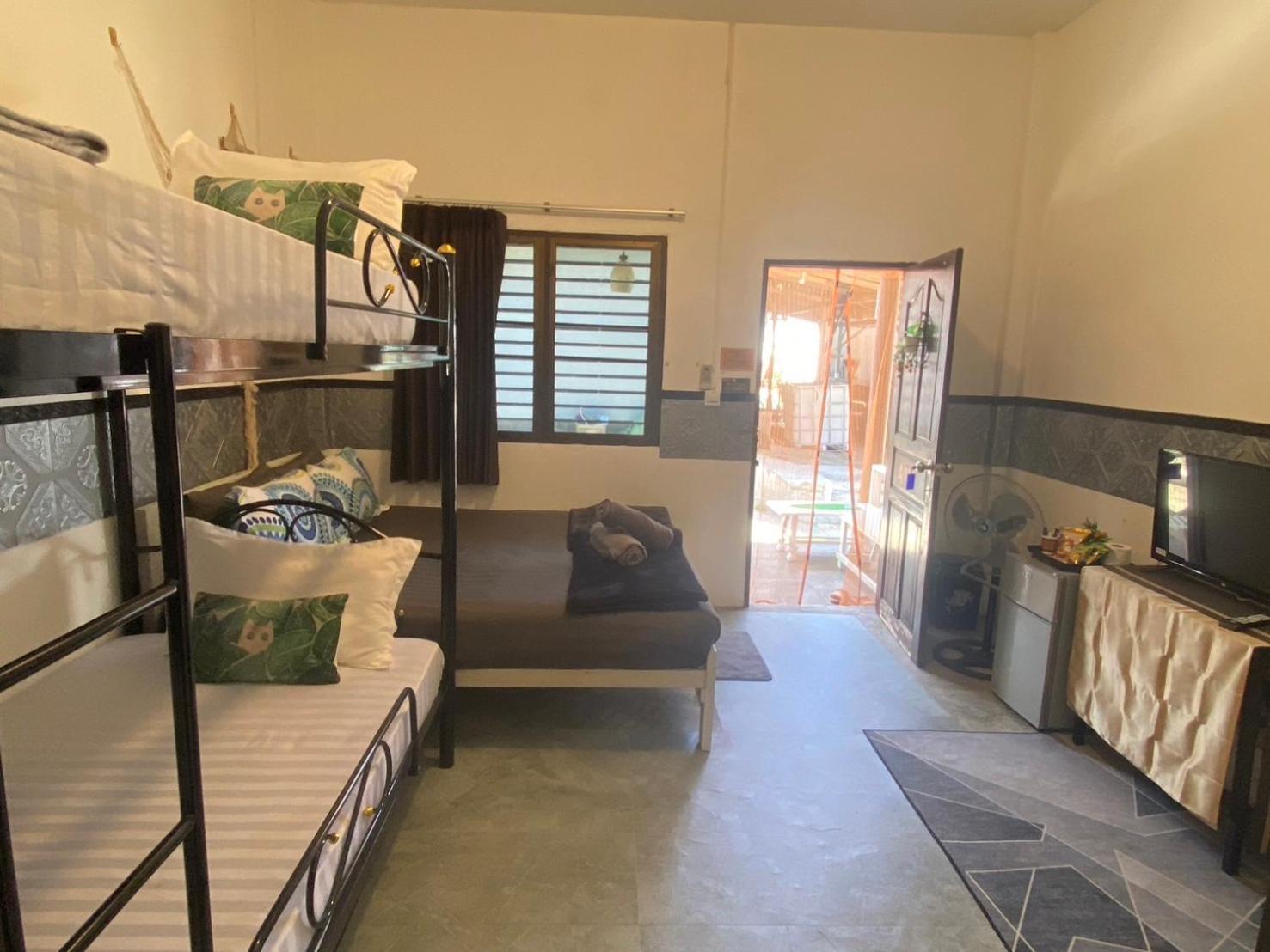 Me Hostel & Homestay At Haadrin Хаад Рин Екстериор снимка